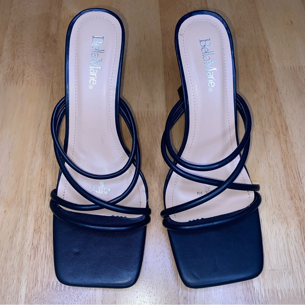 Bella Marie Sleek Size 8.5 Black Squared Toe Backless Sandal Heels - Like New